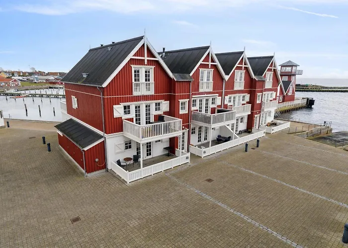 Lovely With Harbor View Appartement *