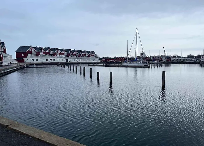 Lovely With Harbor View Appartement *